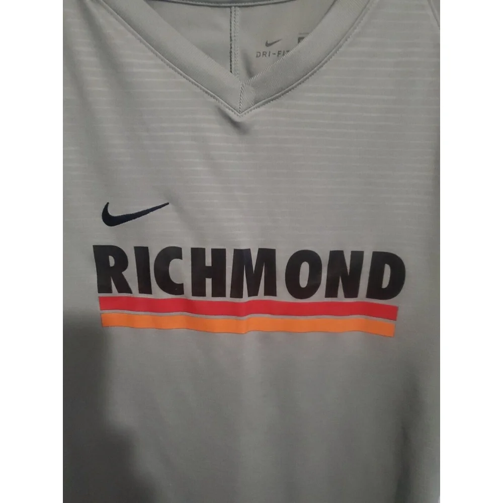Richmond Virginia Nike Dri-Fit Women's Small T Shirt Preowned - Picture 3 of 5